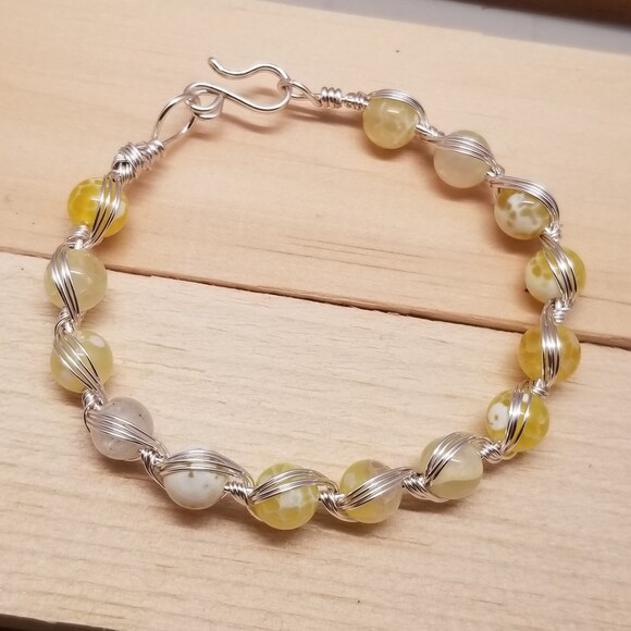 Handmade Yellow Agate Wire Wrapped Silver Tone Bead Bracelet - Picture 1 of 5